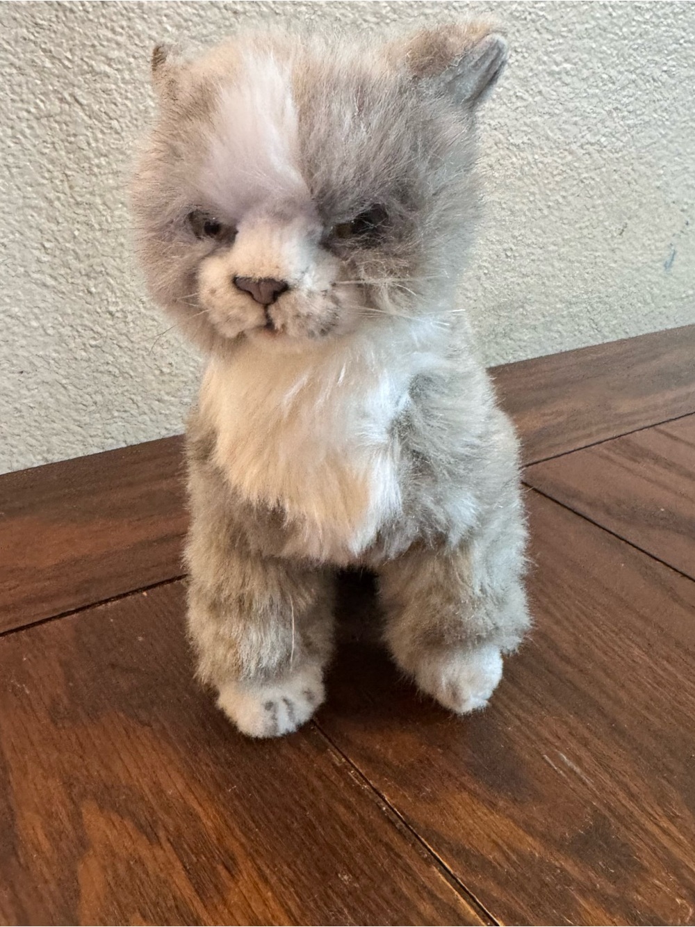 Hansa Creation "Kitten Jacquard Sitting" plush toy, realistic gray & white fur